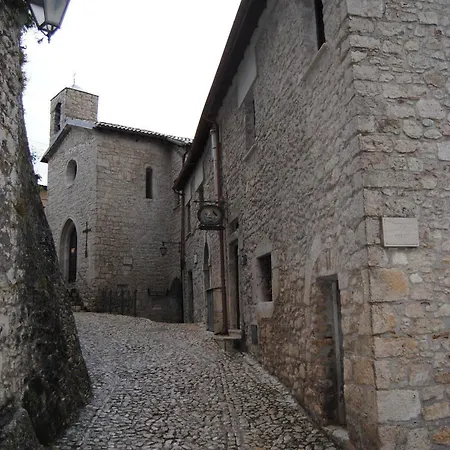 Guest house Il Falco Nero 2*
